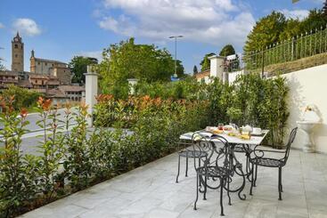 Apartmanszálloda Villa Gremì Monforte D Alba