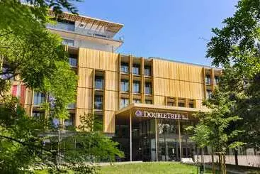בית מלון כפרי Doubletree By Hilton Vienna Schonbrunn