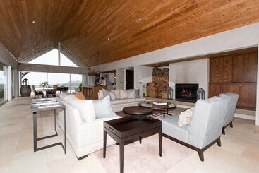 فندق Takatu Lodge And Vineyard