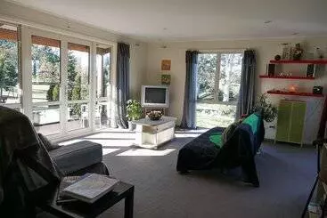 Hotel Vibrant Living Retreat