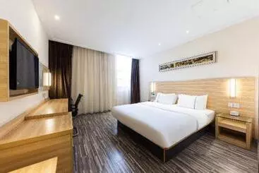 Hotelli City Comfort Inn Jingmen Zhongjian Jinxiang Square