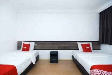 Otel River Inn By Oyo Rooms