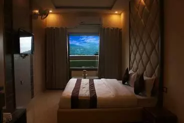 Hotel Ganga Heights At Harkipauri Road