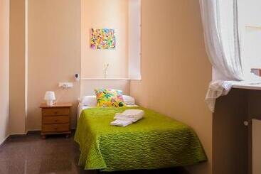 Hostal El Convent De Moncada