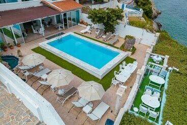 Hotel Mistral Apartments Aegina