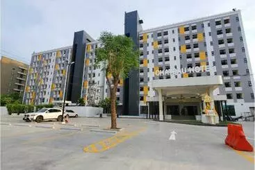 Chateau Hotel & Apartments