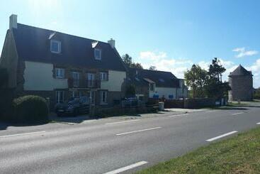 تختخواب و صبحانه Rose De La Mer