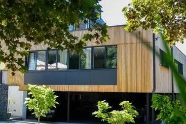 تختخواب و صبحانه Villa Les érables Restaurant Linea