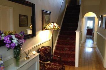 酒店 Avoca House B&b