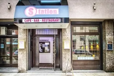 Station Hostel For Backpackers