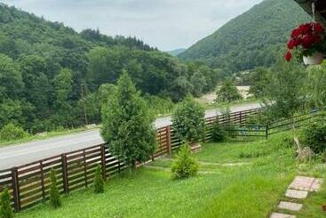 پانسیون La Butuci