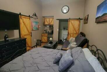 Bed and Breakfast The Colburn Schoolhouse Geography Suite