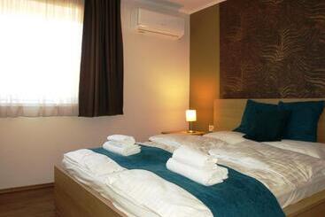 צימר Garden Club Panzió