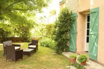 Aamiaismajoitus (B&B) La Closerie De L Autan