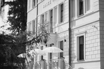Pensão Baske Villa