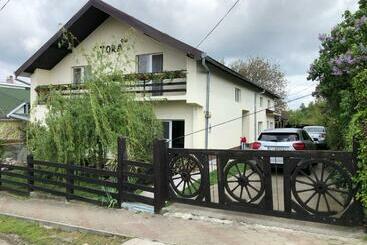Pensão Casa Tora Tasnad