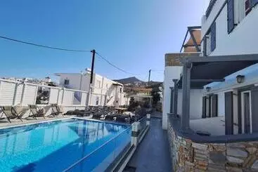 هتل Markos Village Pension