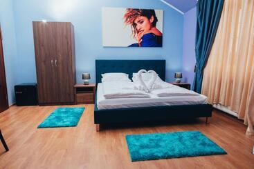 پانسیون Vila Guitar