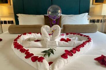 בית מלון כפרי Domo Boutique