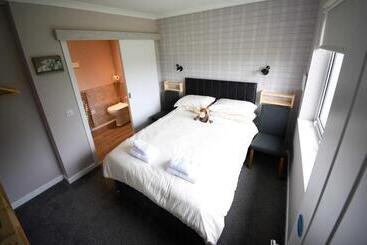 5 Glenconon Bed And Breakfast