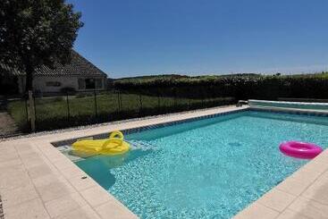 Pensiune Au Mas De Janita