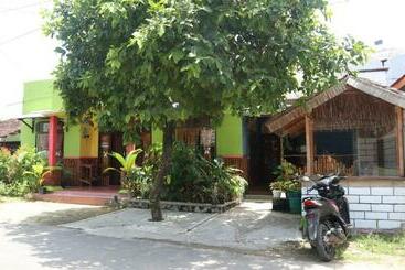 Owl Hostel Karimunjawa