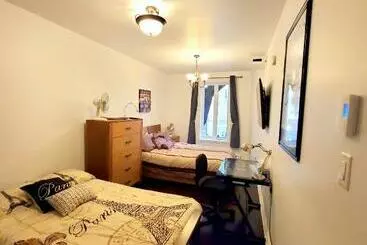 تختخواب و صبحانه Maison Montplaisir