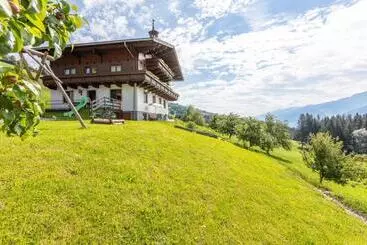 ベッドアンドブレックファースト Bergbauernhof Seetalhof