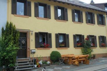 بنسيون Gästehaus Schu