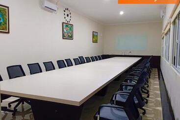 בית מלון כפרי Asoka Resort Banten