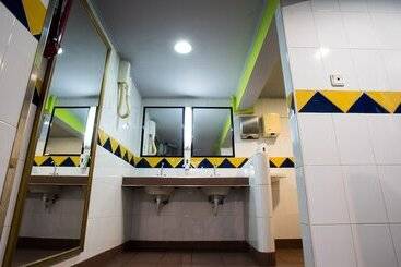 Athens International Youth Hotel And Hostel