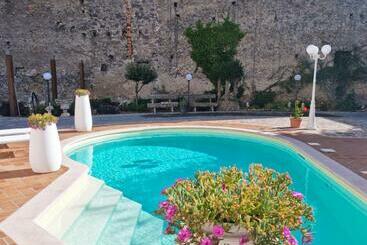 Aparthotel Villa Crystal