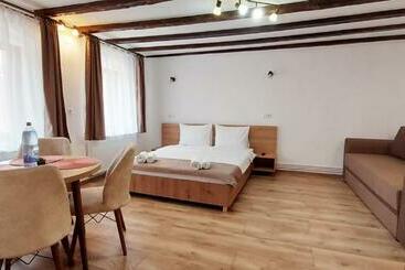 膳宿费 Lindenhaus