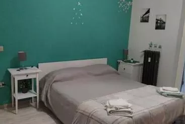 تختخواب و صبحانه Family