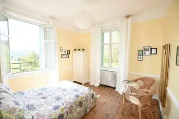 ベッドアンドブレックファースト Le Coteau D Olliergues