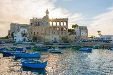 ベッドアンドブレックファースト Leavì