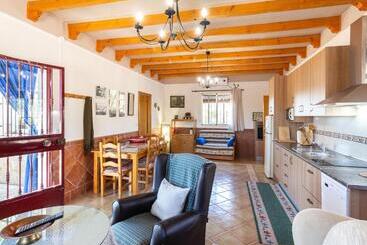 ホテル Cortijo La Erilla