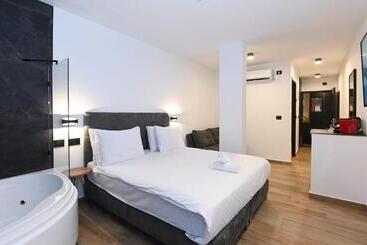 בית מלון כפרי Selfie S Boutique