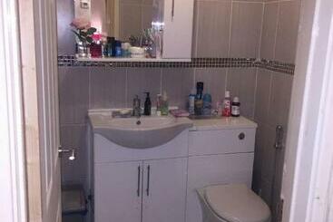 بنسيون Beautiful Bungalow Home Droitwich Spa