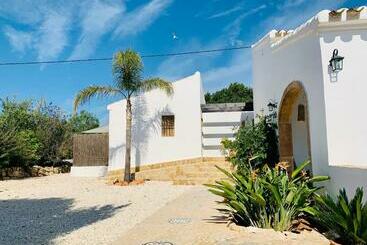 Bed and Breakfast Finca Bona Nit