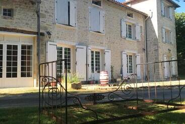 צימר Moulin Sous La Vergne