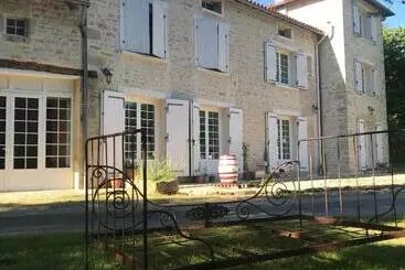 ベッドアンドブレックファースト Moulin Sous La Vergne