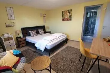Bed and Breakfast Chambres D Hôtes De L Avison