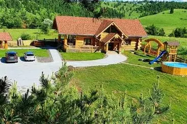 Majatalo Prosilva House