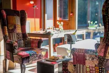 فندق La Maison Rouge