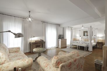 ホテル Orphee  Großes Haus