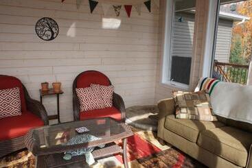 Top Of Algonquin Bed And Breakfast