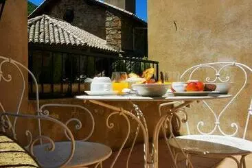 Auberge De La Tour