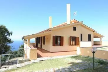 Huoneistohotelli Il Castagno