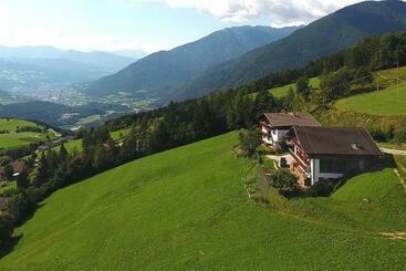 هتل Traterhof Spinges